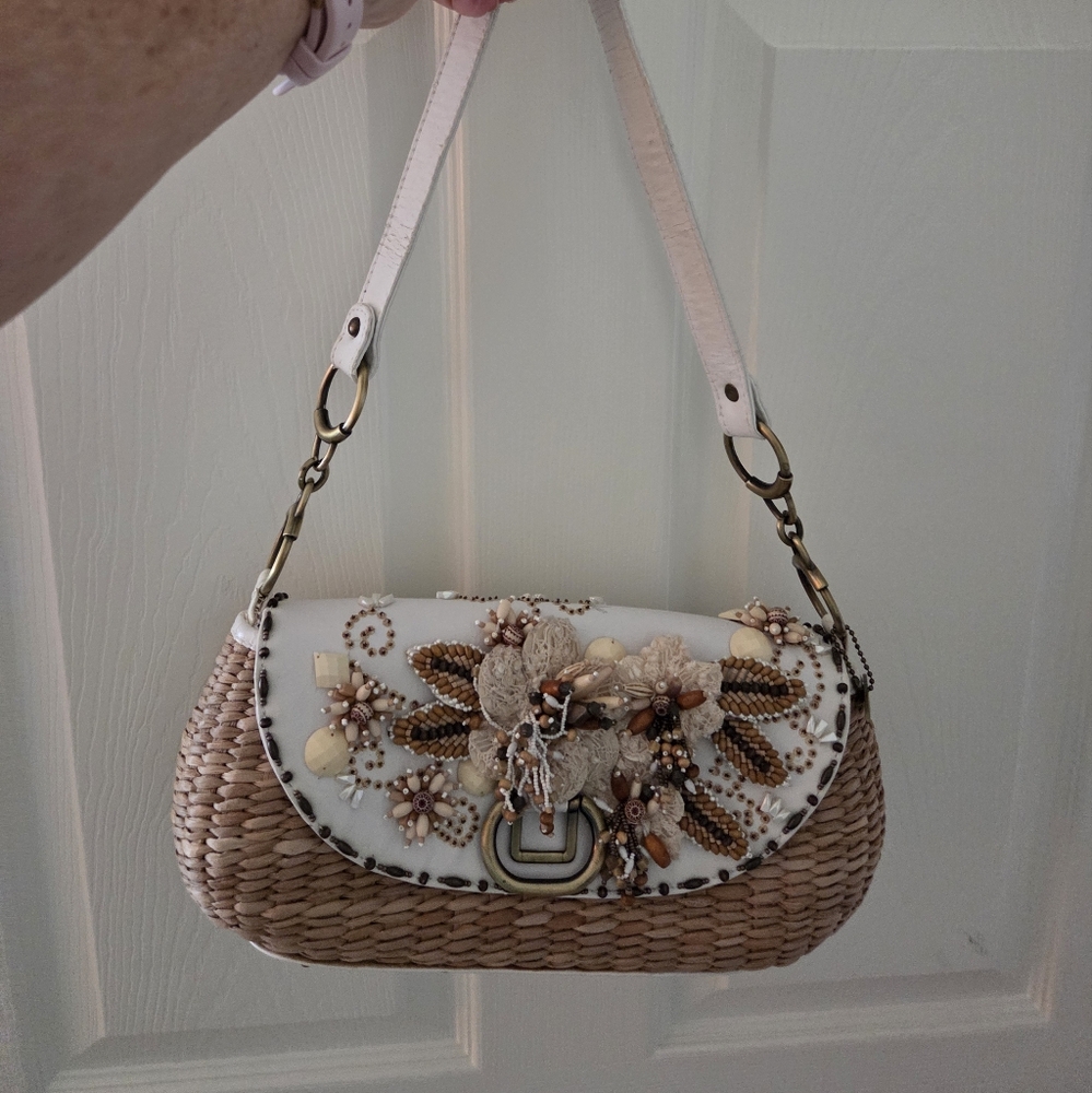 MARY FRANCES Elegant White and Tan Woven Handbag - Picture 2 of 16